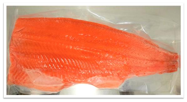 
津軽半島今別サーモン・フィレ（生食用）2枚
